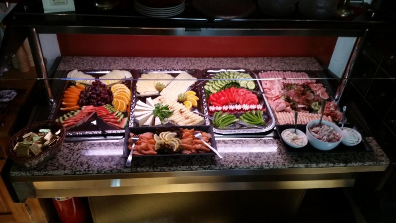 Schlosshotel Harburg エクステリア 写真
