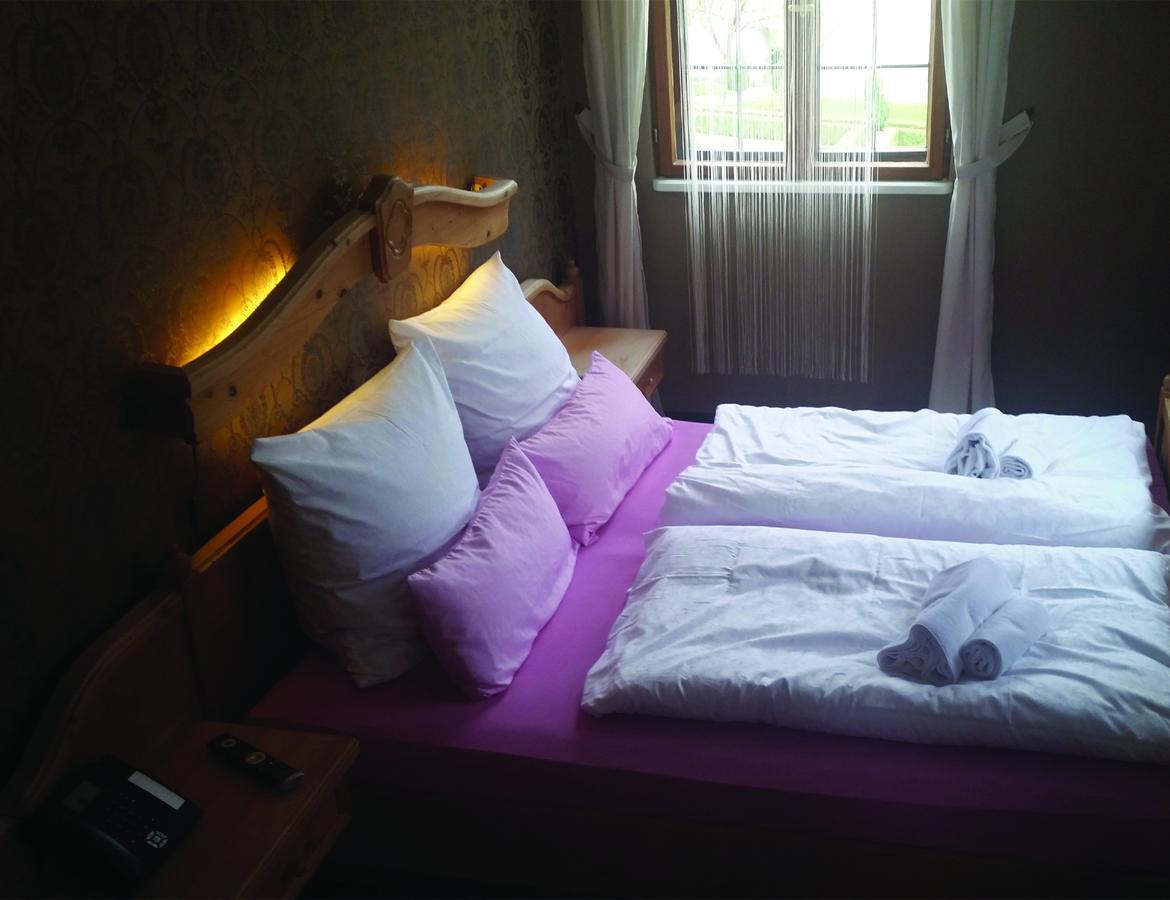 Schlosshotel Harburg エクステリア 写真