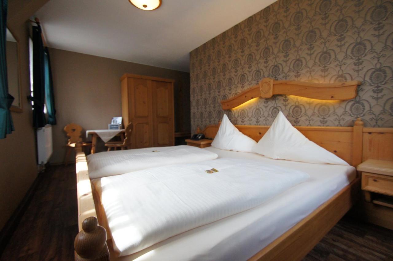 Schlosshotel Harburg エクステリア 写真